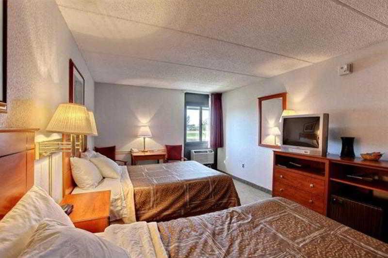 Quality Inn Тиф-Ривер-Фоллз Экстерьер фото