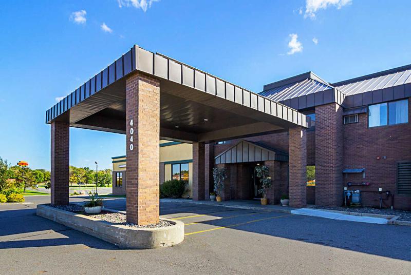 Quality Inn Тиф-Ривер-Фоллз Экстерьер фото